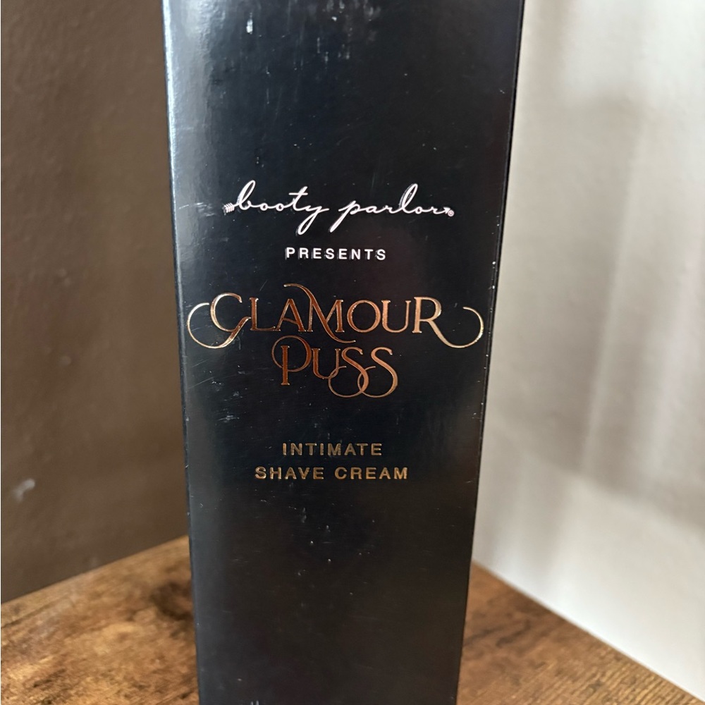 Booty Parlor Glamour Puss Intimate Shave Cream - Black and Gold